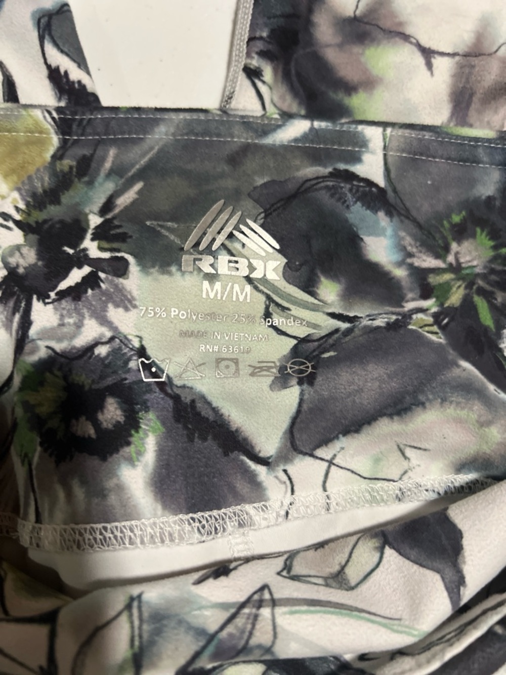RBX Printed Cropped Leggings and side pockets. - Picture 3 of 3